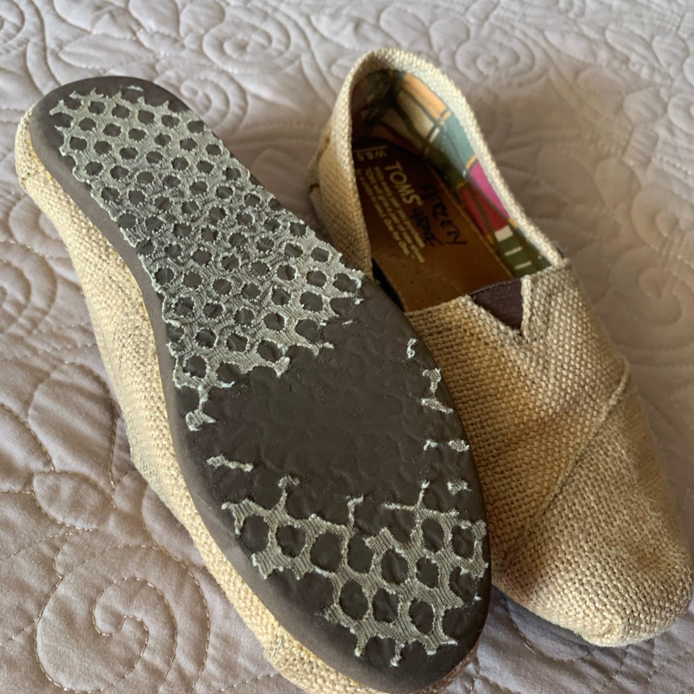 Toms...Size 6.5...Good Condition - Image 4